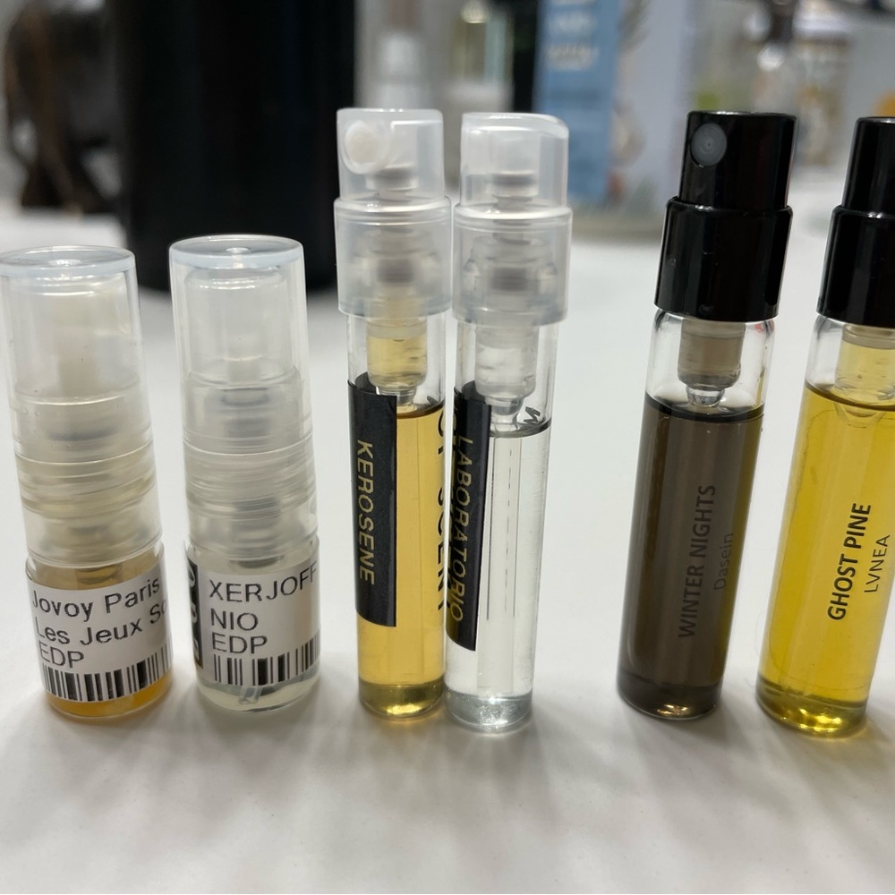 Niche perfume samples!